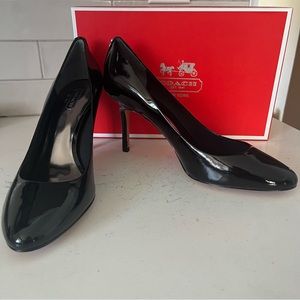 Coach Nala NIB Black Patent Leather Pump Heels. Size 9.5.